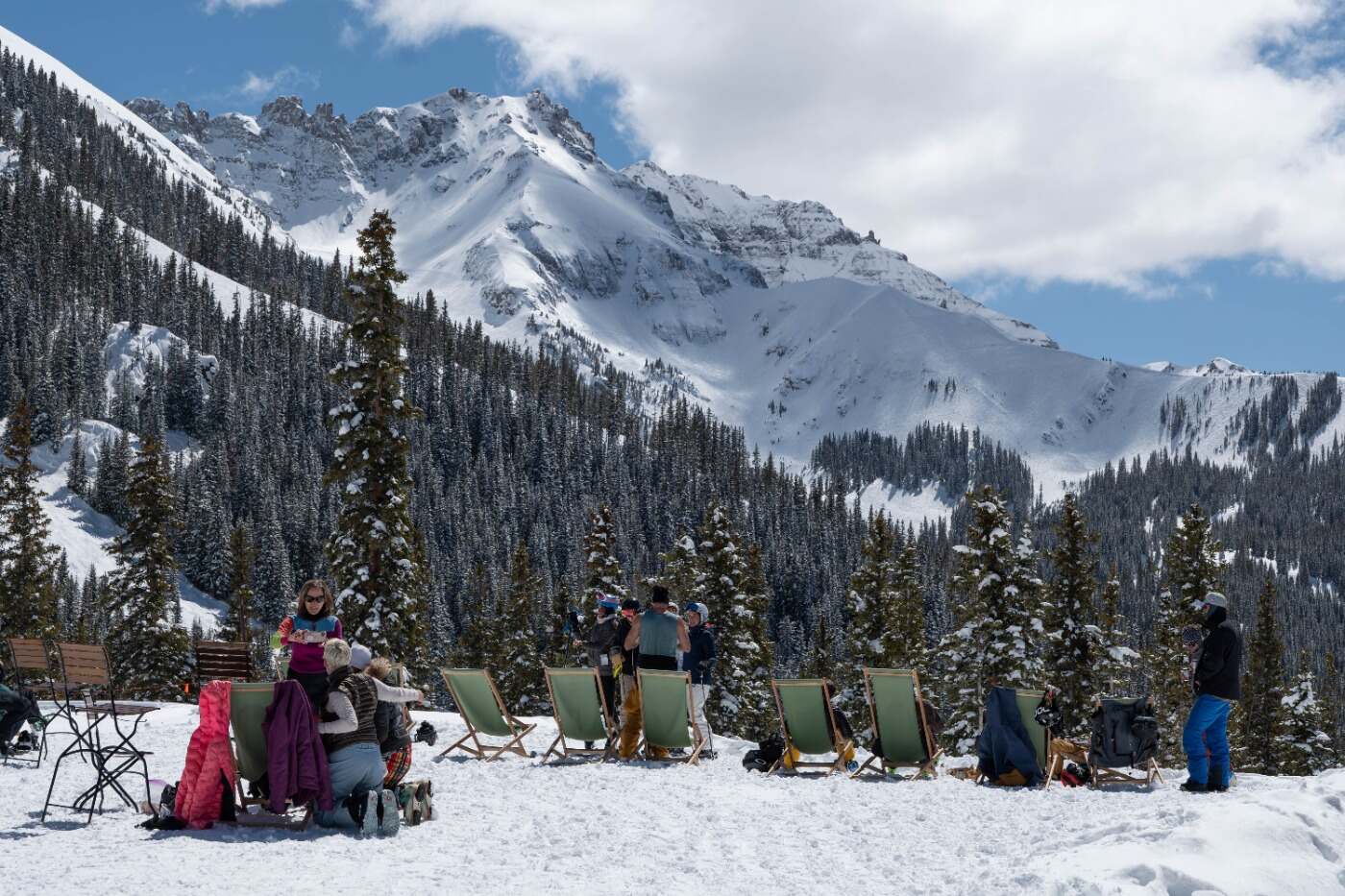 Spring mountain après